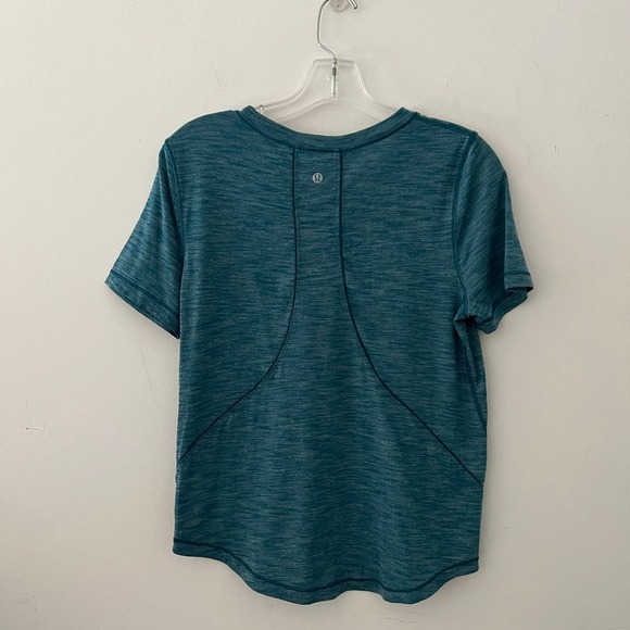 Lululemon Run Relaxed Short Sleeve Teal 6 NWOT - Picture 8 of 10